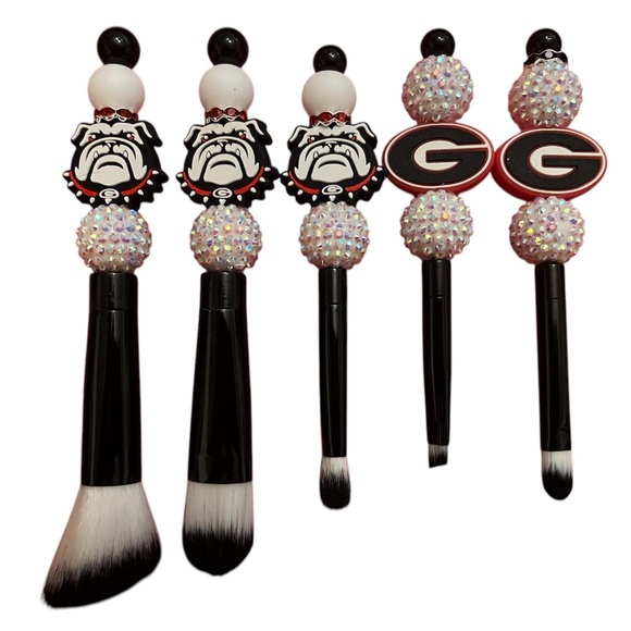 Bulldog Design Makeup Brush Set